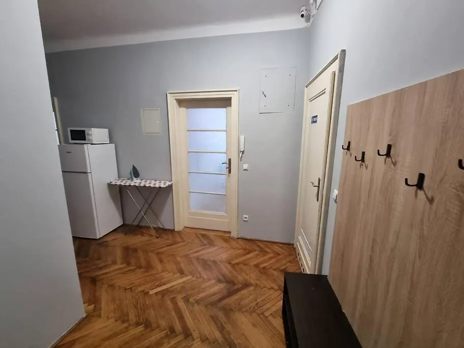 Fantastic Krk - Kr6 Room D Krakow Poland
